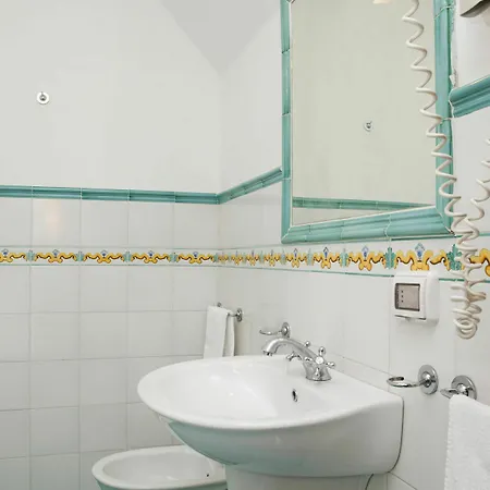 Della Porta, Amalfi Coast - Historical Heritage ホテル ヴィーコ・エクエンセ
