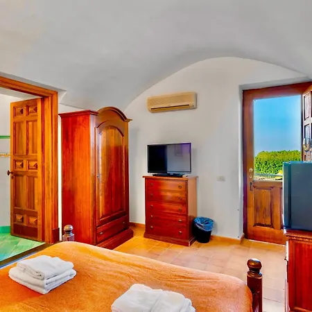 Della Porta, Amalfi Coast - Historical Heritage